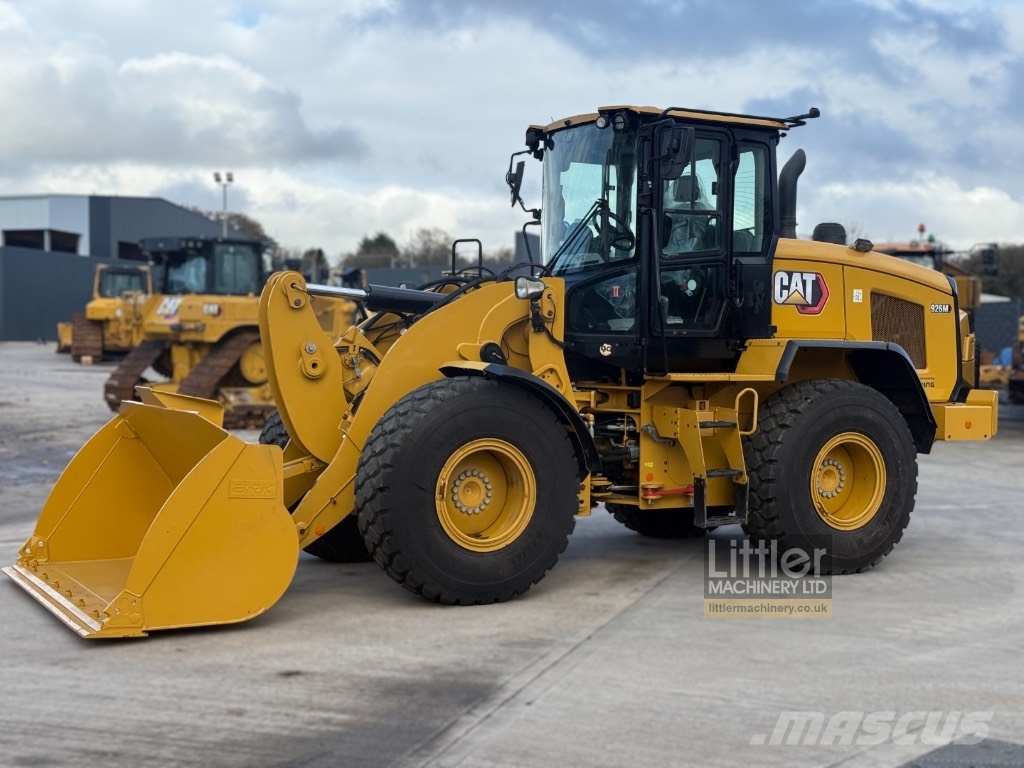 CAT 926 M Gumikerekes homlokrakodók