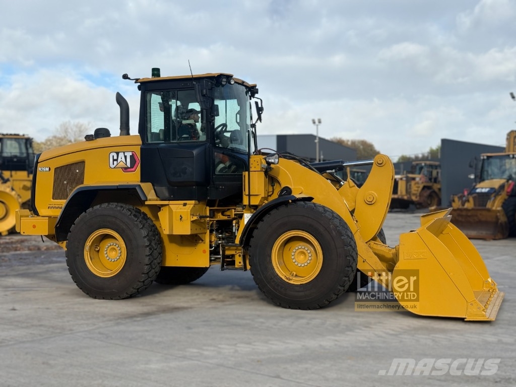 CAT 926 M Gumikerekes homlokrakodók