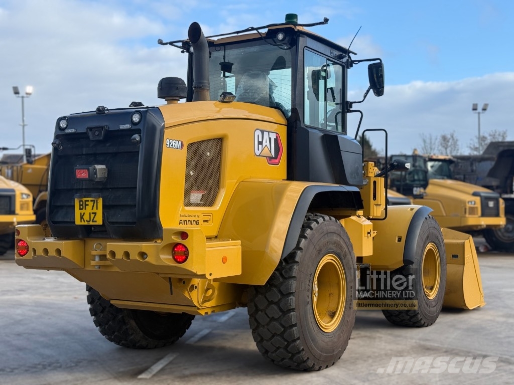 CAT 926 M Gumikerekes homlokrakodók