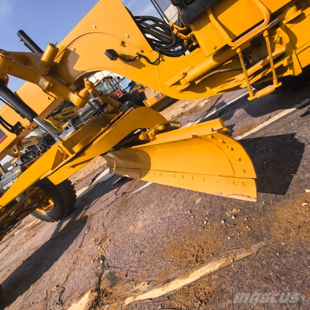 CAT 140 Greideri
