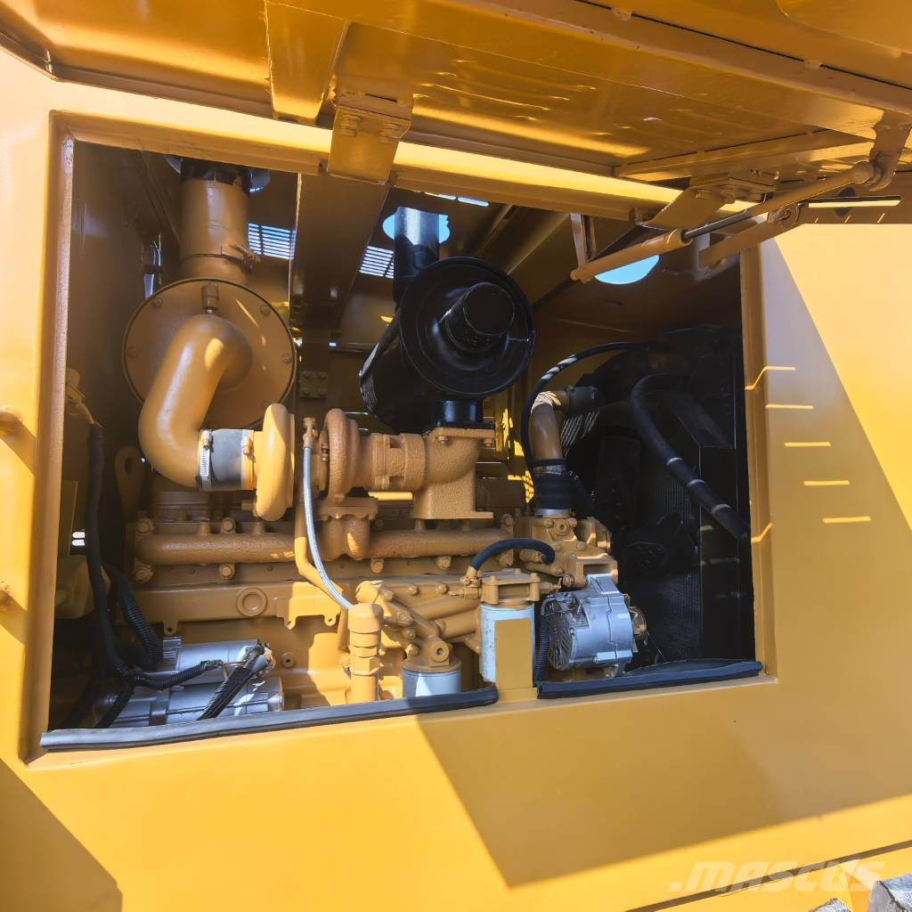 CAT 140 Greideri