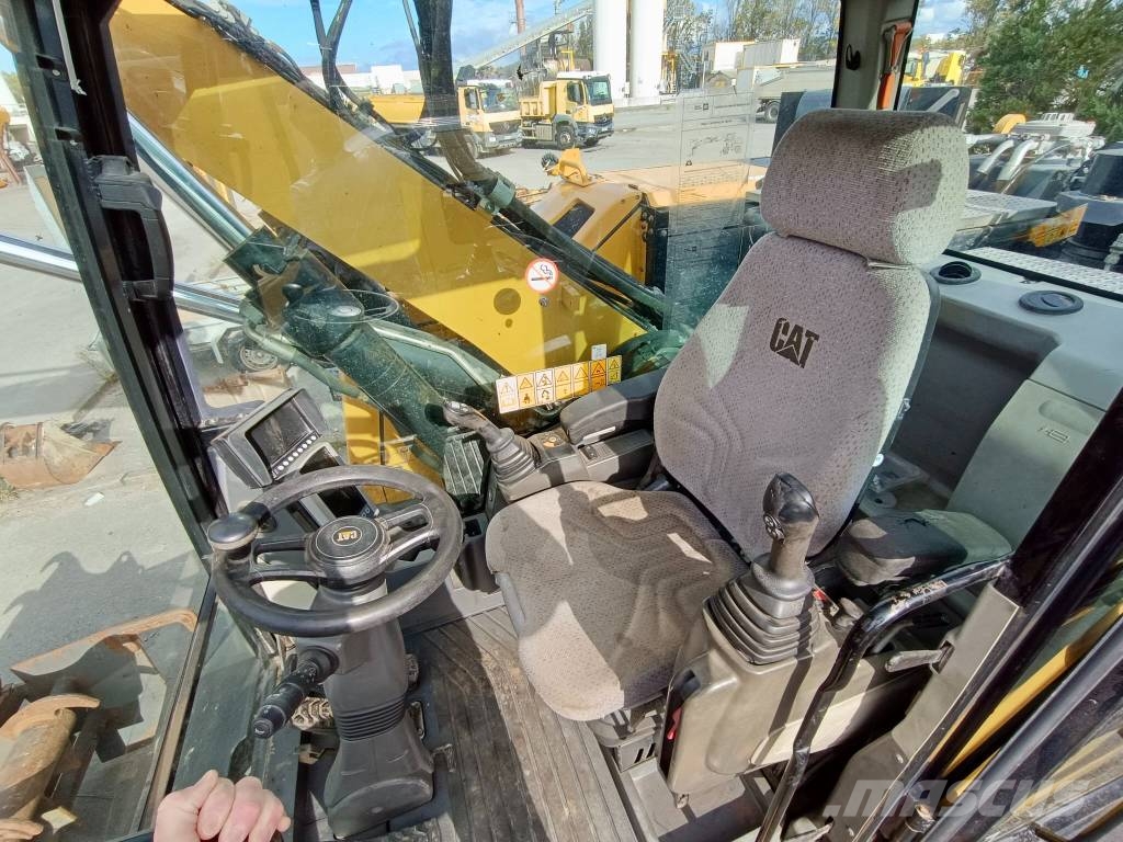CAT M 315 F Bagri na kolesih