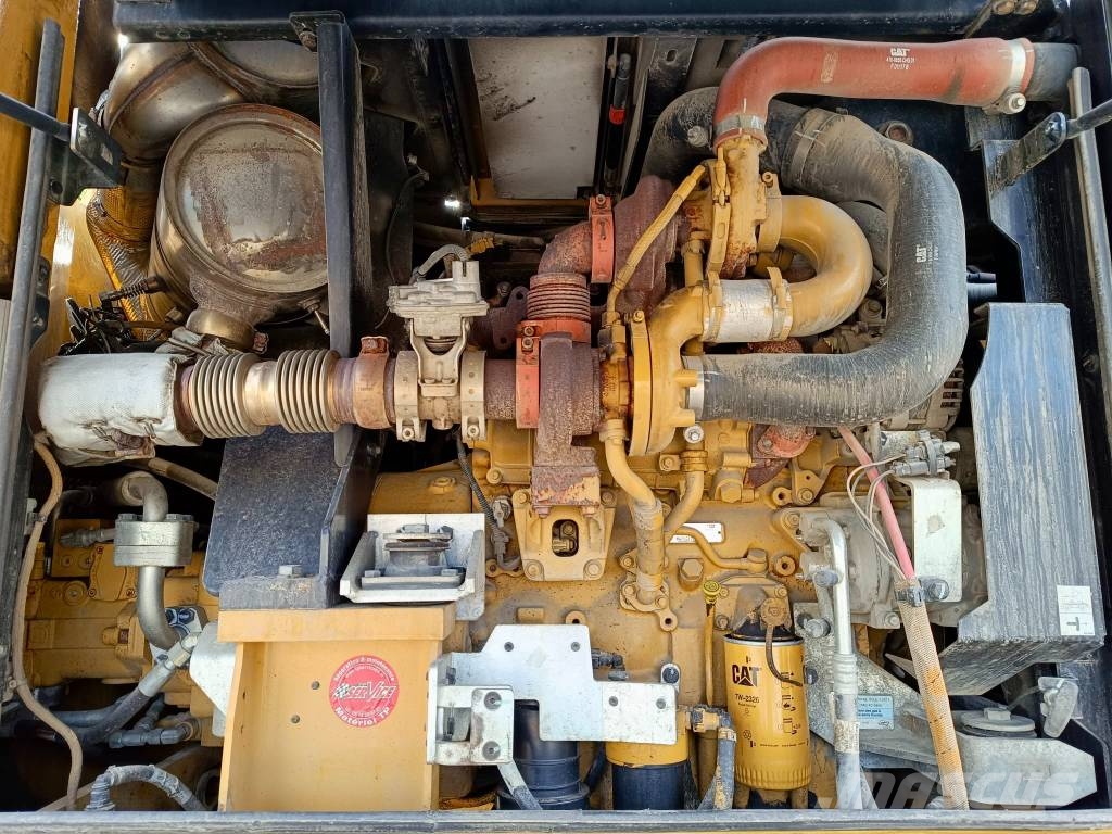 CAT M 315 F Bagri na kolesih