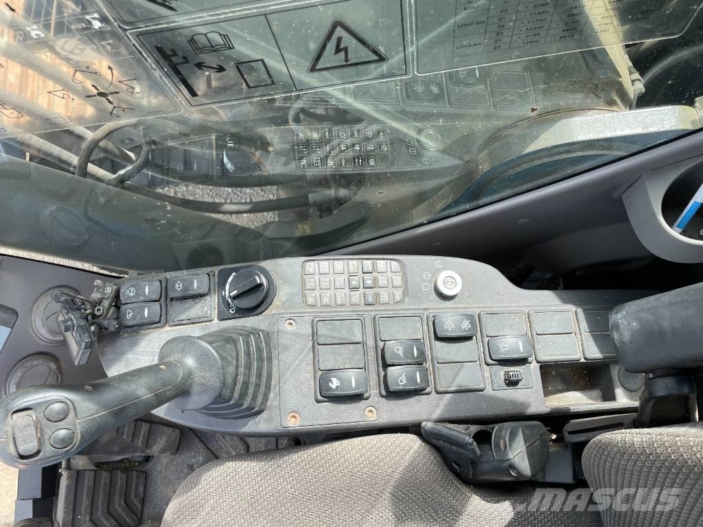 Volvo ECR 235 DL Crawler excavators