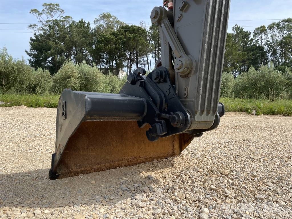 Volvo ECR 235 DL Crawler excavators