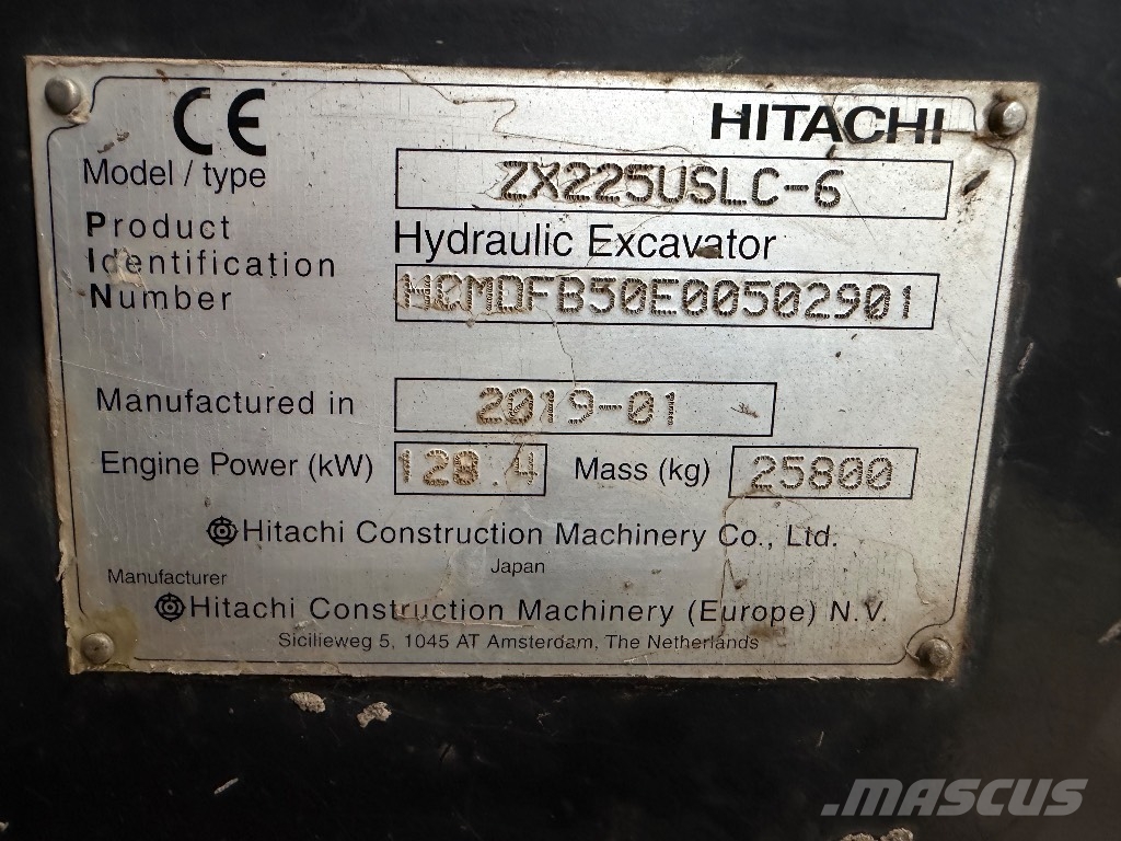 Hitachi ZX 225 US LC-6 Rupsgraafmachines