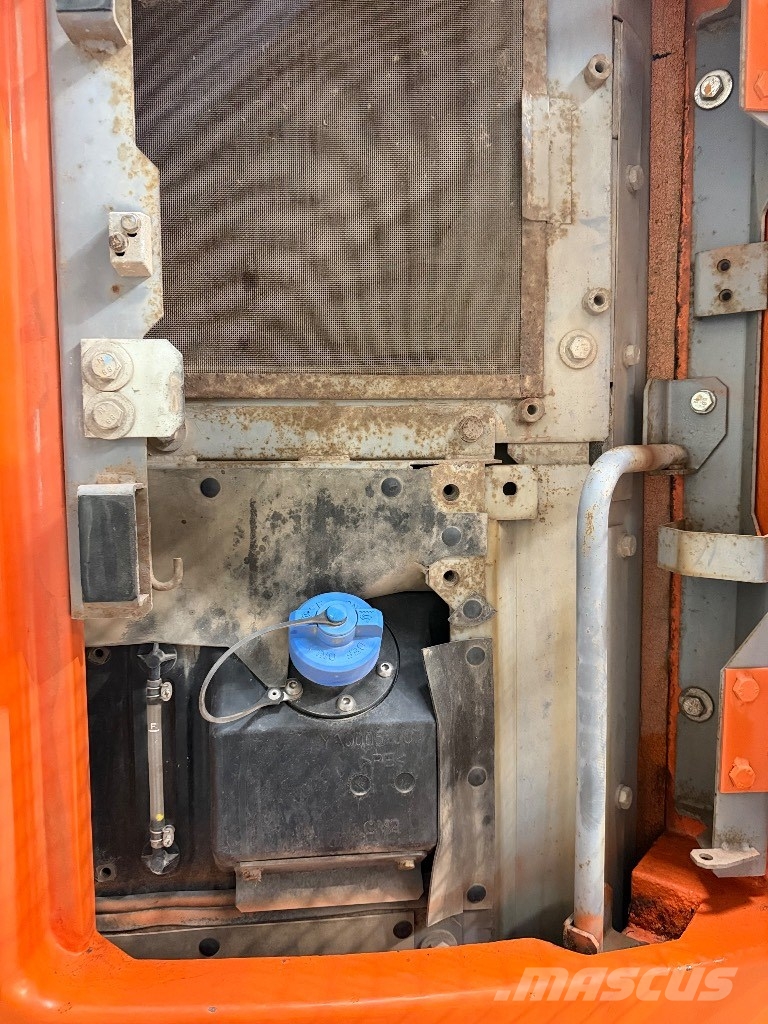 Hitachi ZX 225 US LC-6 Rupsgraafmachines