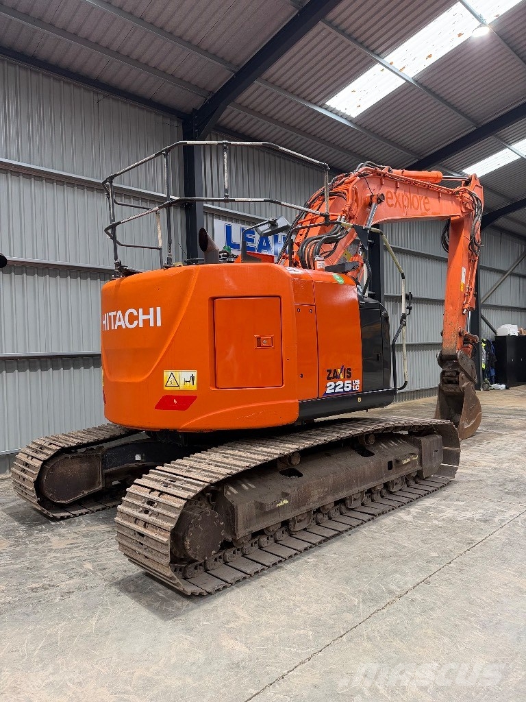 Hitachi ZX 225 US LC-6 Rupsgraafmachines