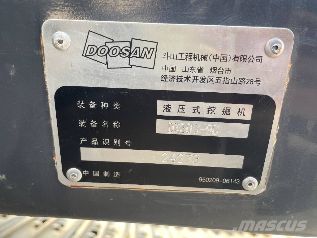 Doosan 300 Εκσκαφείς με ερπύστριες
