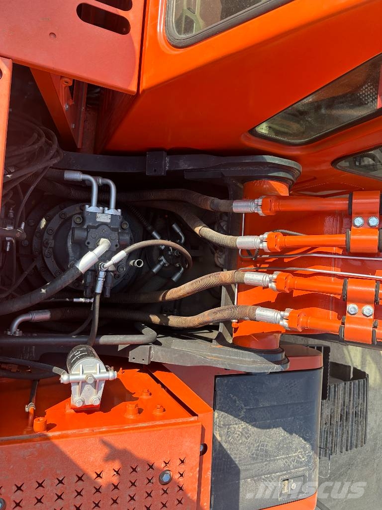 Doosan 300 Εκσκαφείς με ερπύστριες