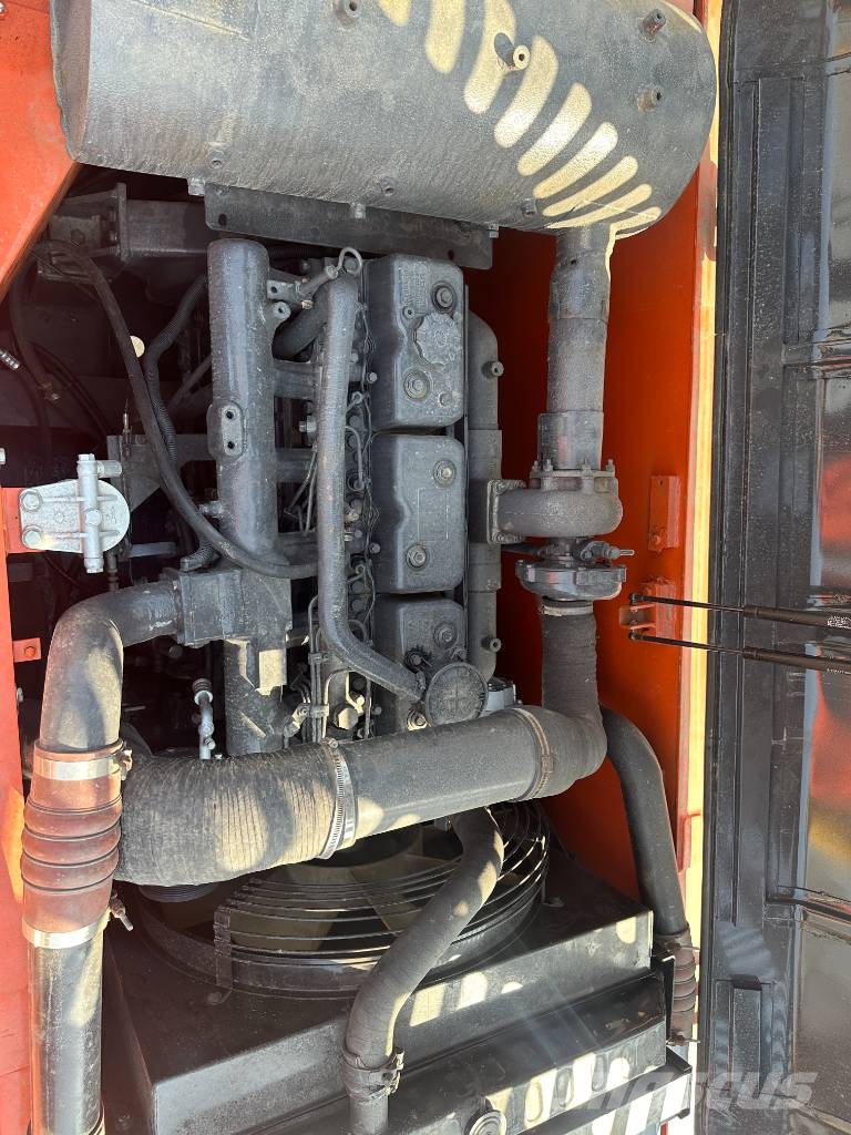 Doosan 300 Εκσκαφείς με ερπύστριες