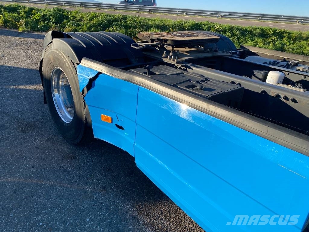Volvo FM D13/460 / Nouveau Tableau de Bord وحدات الجر
