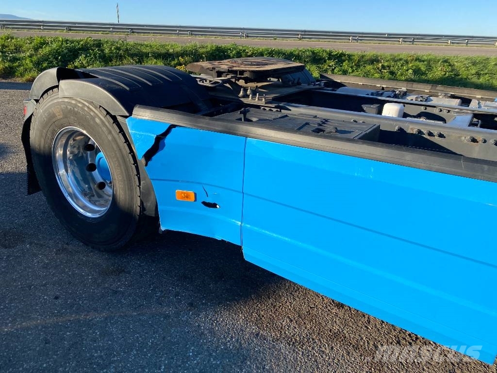Volvo FM D13/460 / Nouveau Tableau de Bord وحدات الجر