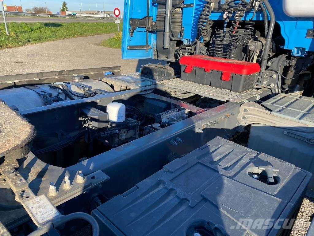 Volvo FM D13/460 / Nouveau Tableau de Bord وحدات الجر