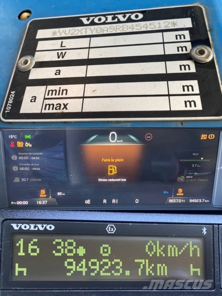 Volvo FM D13/460 / Nouveau Tableau de Bord وحدات الجر