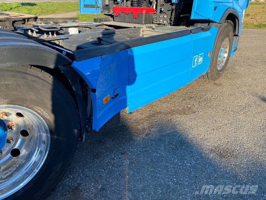 Volvo FM D13/460 / Nouveau Tableau de Bord وحدات الجر