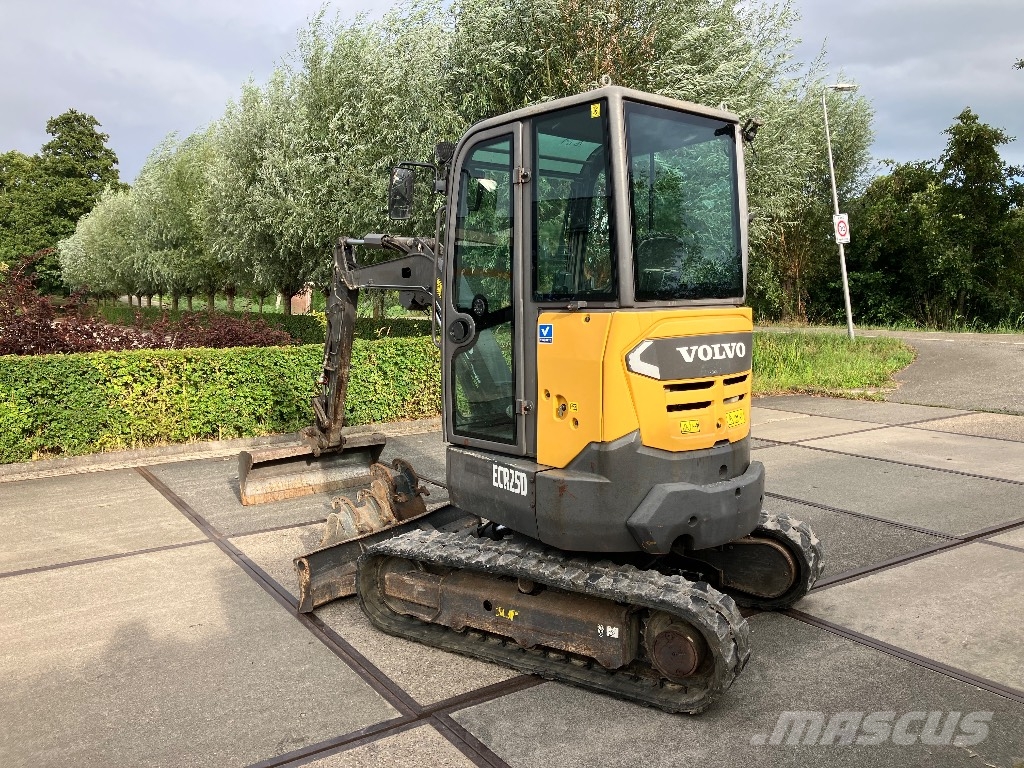 Volvo ECR 25 D minigraver | 3490 u | 3 bakken | حفارات صغيرة أقل من 7 طن (حفارات صغيرة)