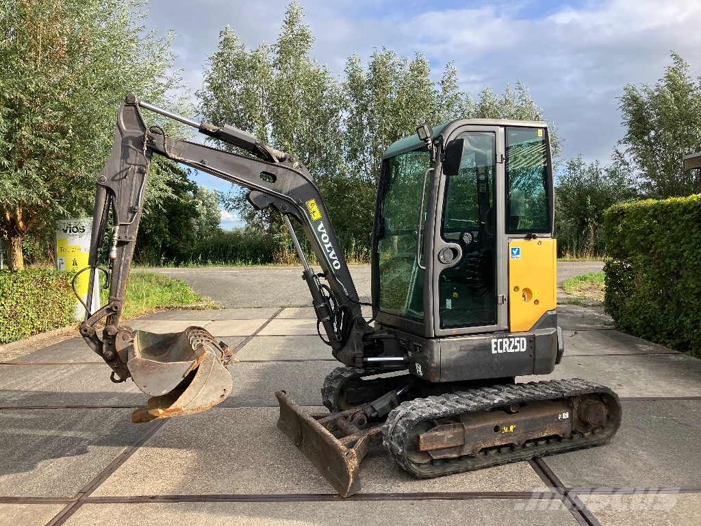 Volvo ECR 25 D minigraver | 3490 u | 3 bakken | حفارات صغيرة أقل من 7 طن (حفارات صغيرة)