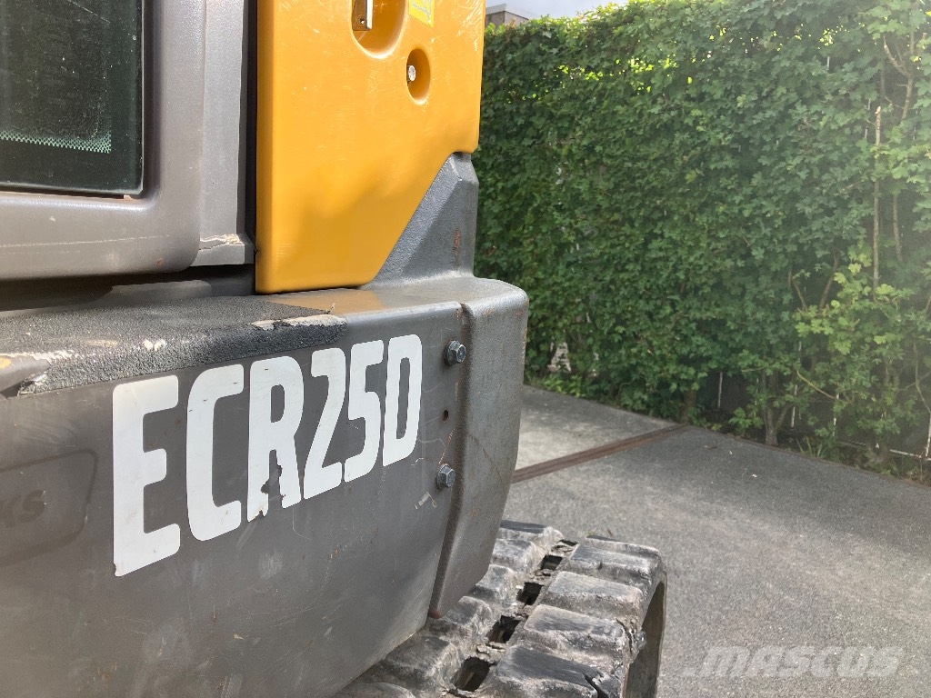 Volvo ECR 25 D minigraver | 3490 u | 3 bakken | حفارات صغيرة أقل من 7 طن (حفارات صغيرة)