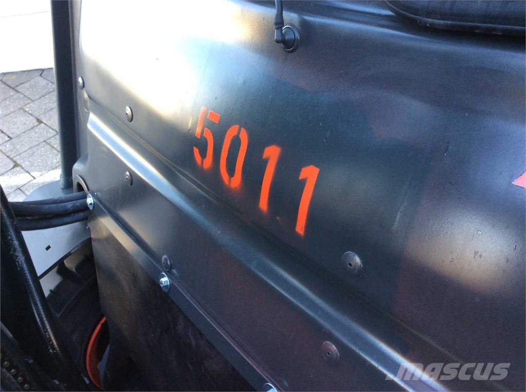 Linde E25 شاحنات ذات رافعات شوكية تعمل بالكهرباء