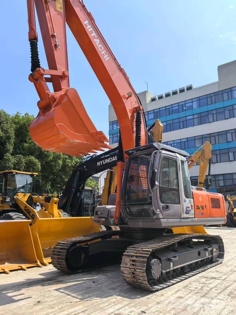Hitachi ZX 240 Telakaivukoneet