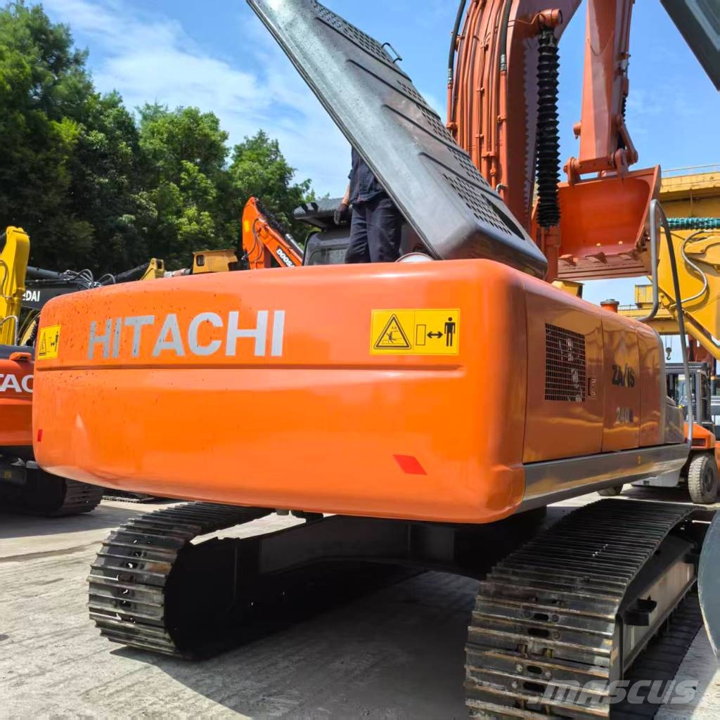 Hitachi ZX 240 Telakaivukoneet