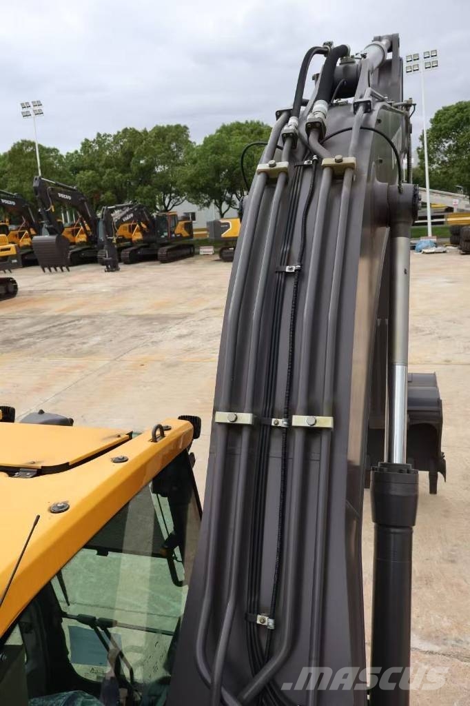 Volvo EC 200 Kāpurķēžu ekskavatori