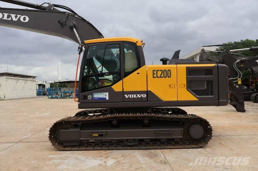 Volvo EC 200 Kāpurķēžu ekskavatori