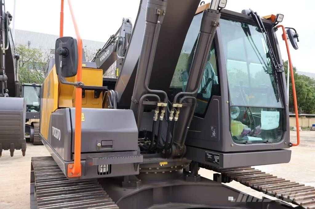 Volvo EC 200 Kāpurķēžu ekskavatori