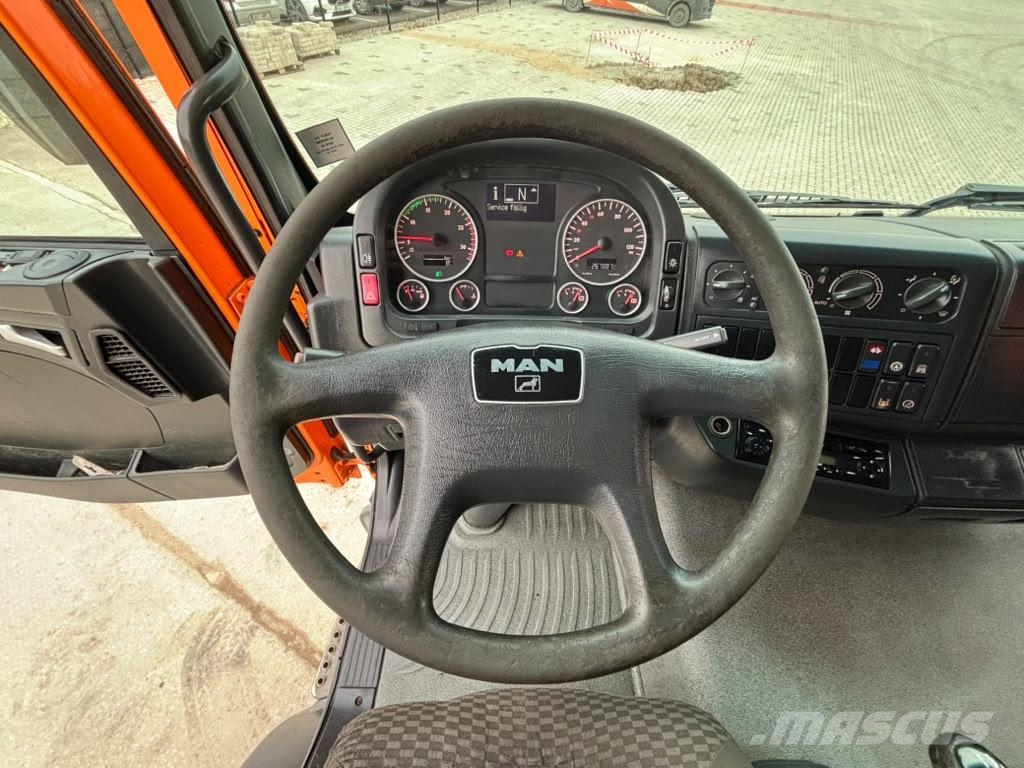 MAN TGA 26.400 6x4 FULL STEEL / BOX L=4799 mm Pašizgāzējs