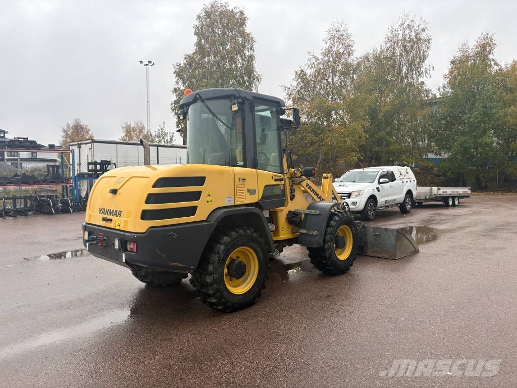Yanmar V 100 Iekrāvēji uz riteņiem