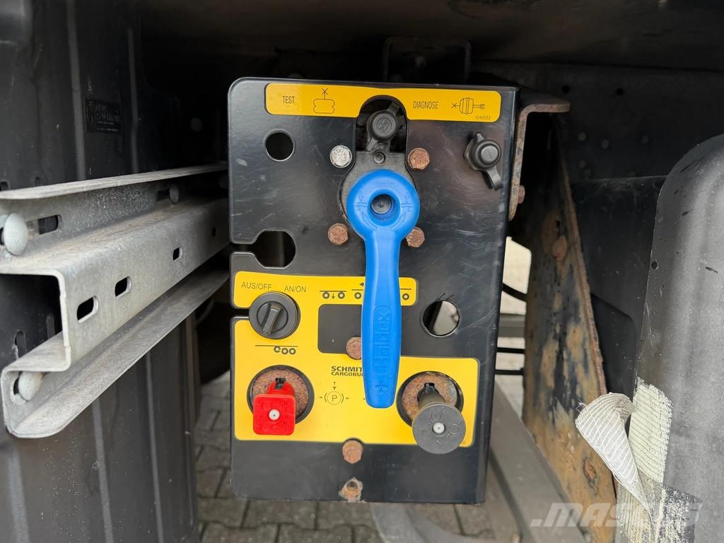 Schmitz Cargobull N/A Carrier Vector 1550 / Lift-As / Rotos-Disc *Ap Külmikpoolhaagised