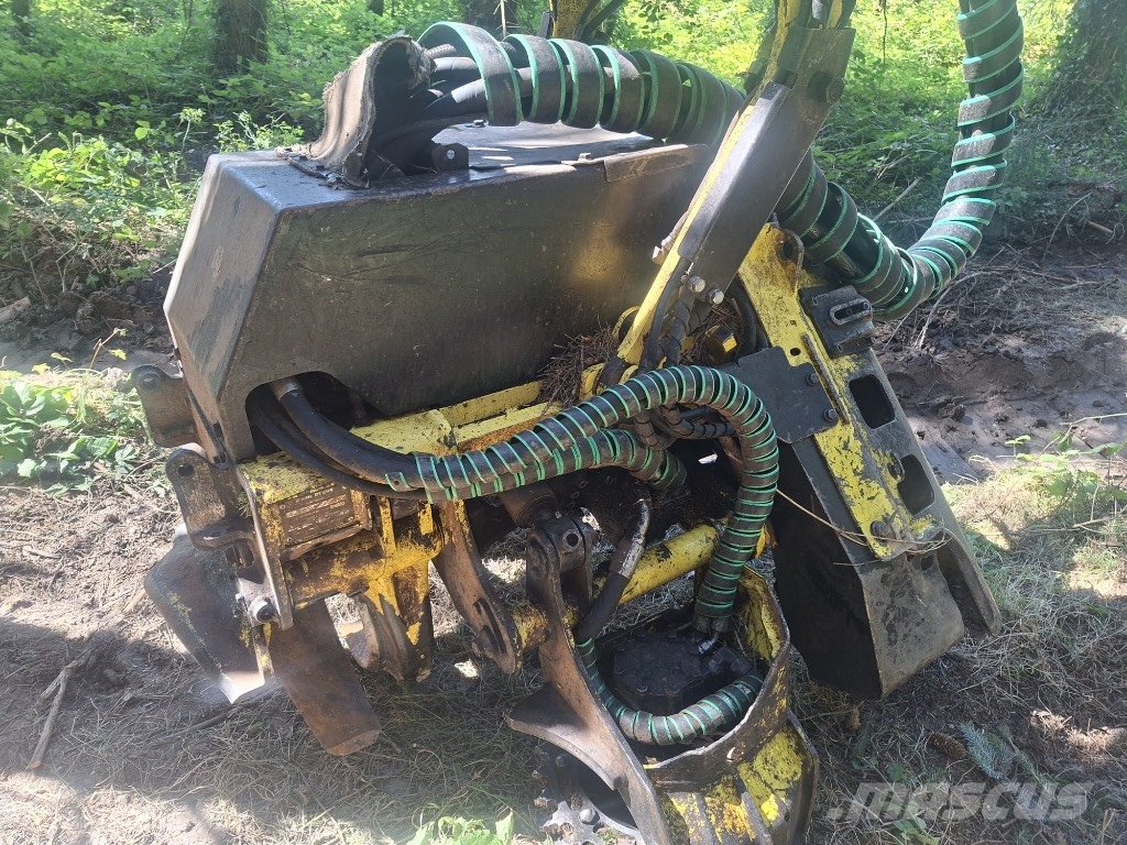 John Deere 1070 E Harwestery