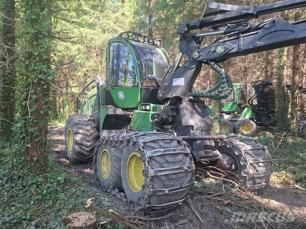 John Deere 1070 E Harwestery