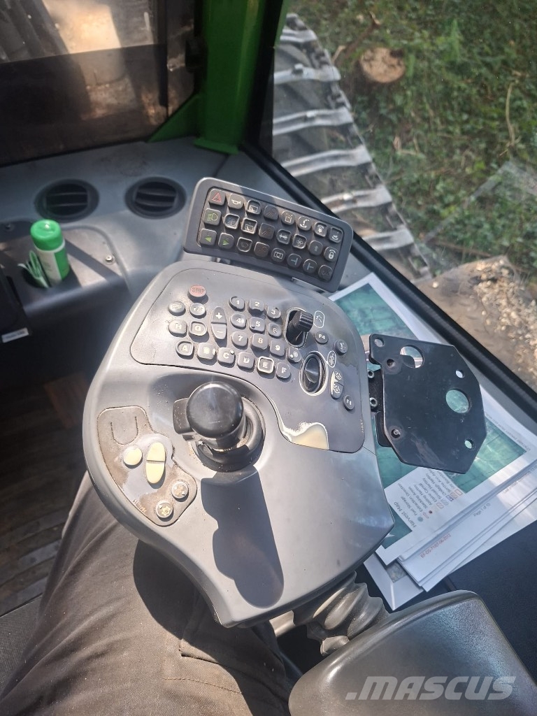 John Deere 1070 E Harwestery