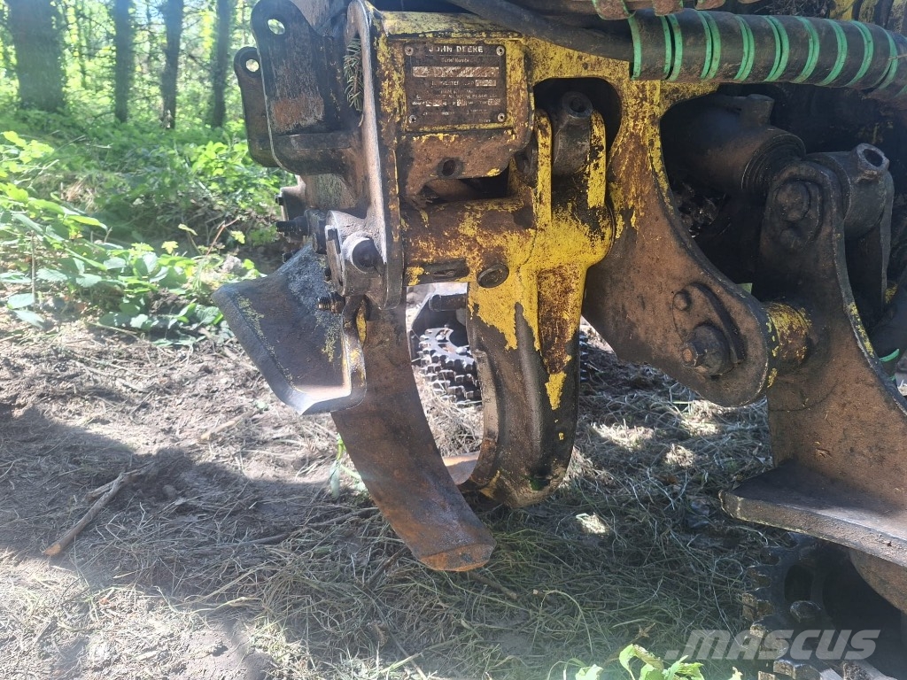 John Deere 1070 E Harwestery