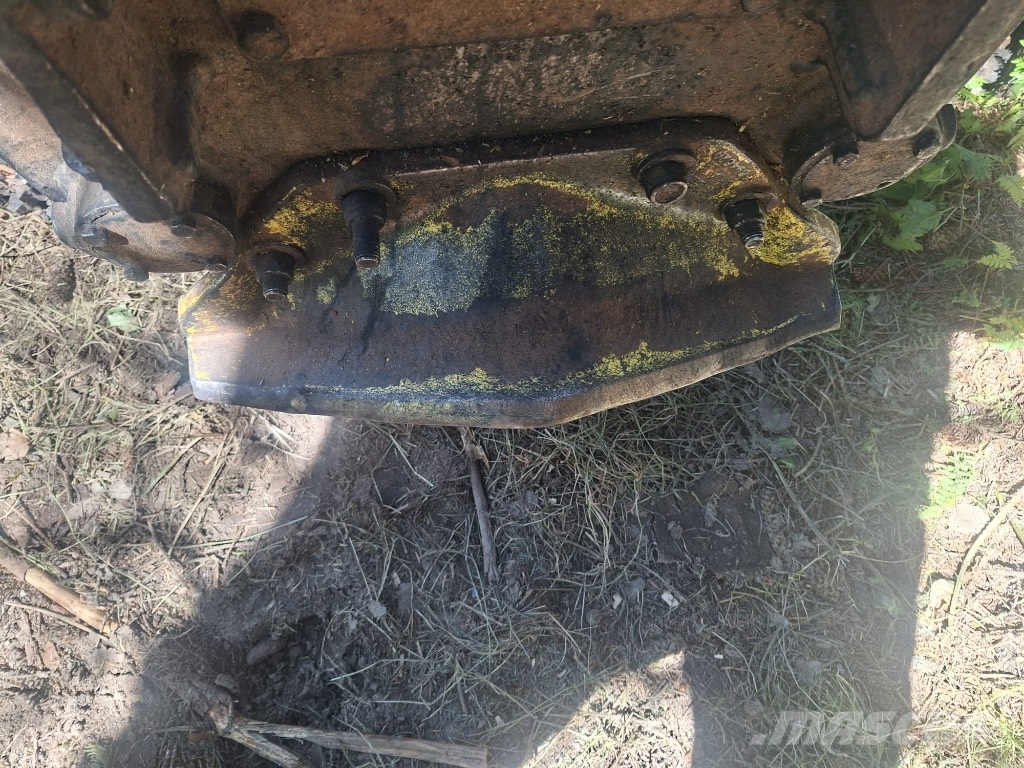 John Deere 1070 E Harwestery