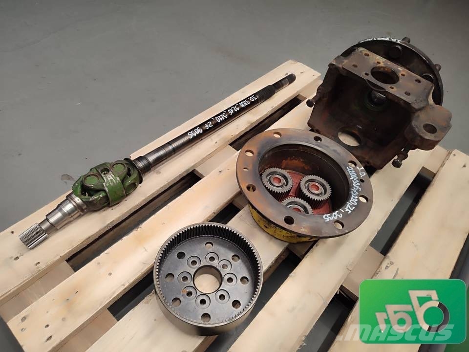 John Deere 3215 Final drive 110700, steering knuckle hub axle Trasmissione