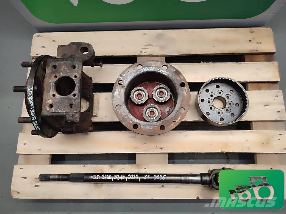 John Deere 3215 Final drive 110700, steering knuckle hub axle Trasmissione