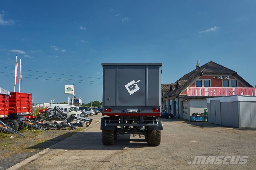 Metal-Fach T935/6 - 32m3 pushing wall trailer / przesuwna Allzweckanhänger