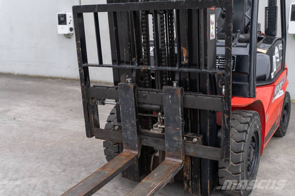 Manitou MI 25 D Дизельные погрузчики