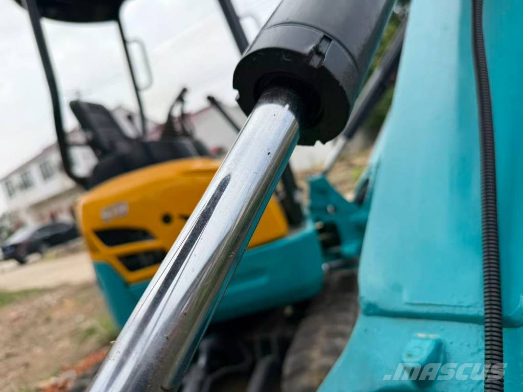 Kubota U 20 小型挖掘机