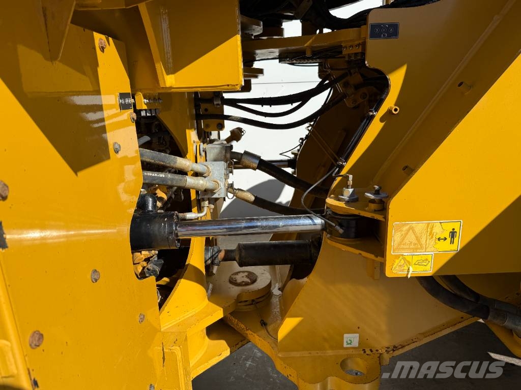 CAT 966MXE - Automatic Greasing / Camera Kolesni nakladalci
