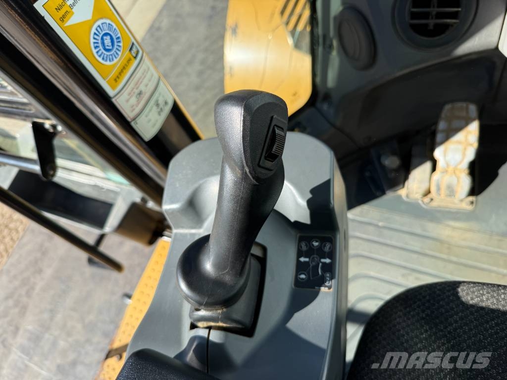 CAT 966MXE - Automatic Greasing / Camera Kolesni nakladalci