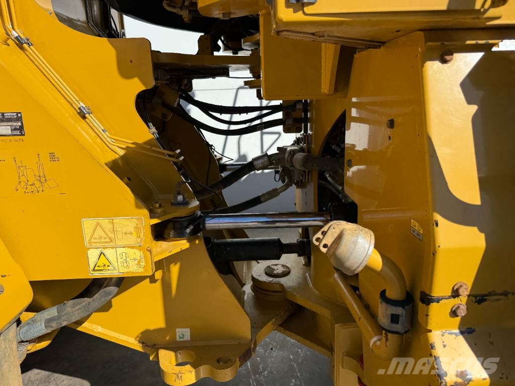 CAT 966MXE - Automatic Greasing / Camera Kolesni nakladalci