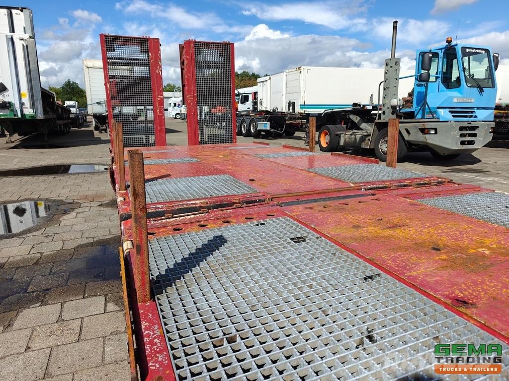  Wega Vega3 12m Semi-Low Loader - 1.8m Extendable - Zemie treileri