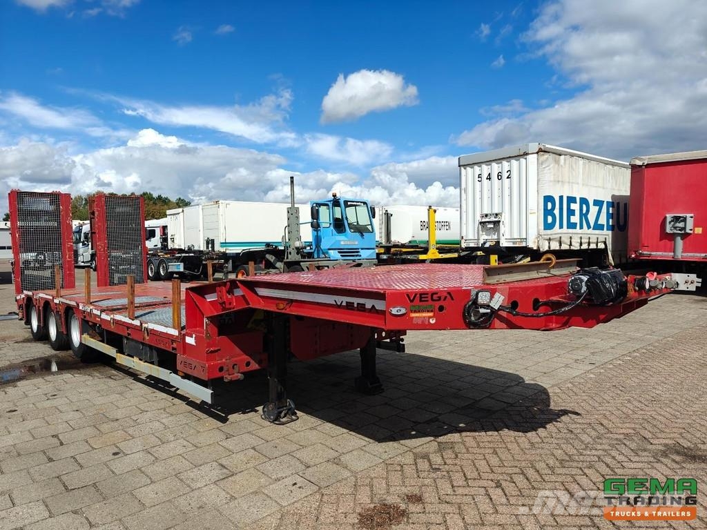  Wega Vega3 12m Semi-Low Loader - 1.8m Extendable - Zemie treileri