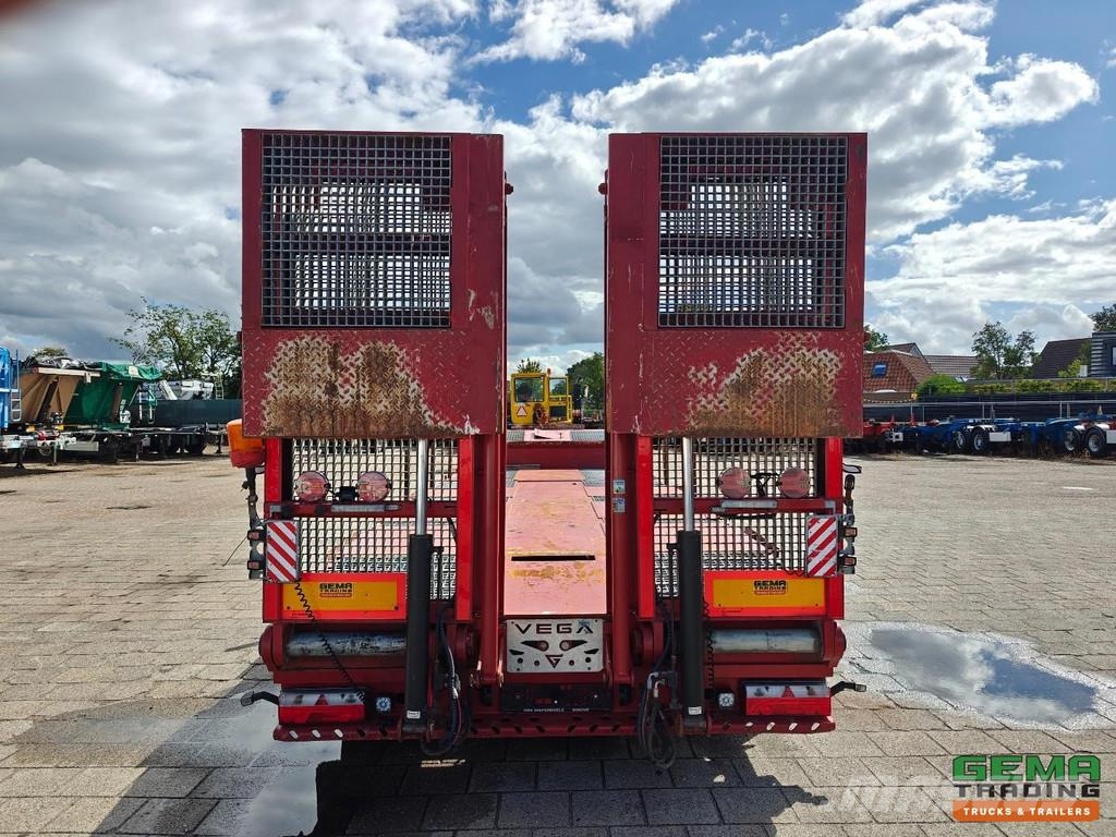  Wega Vega3 12m Semi-Low Loader - 1.8m Extendable - Zemie treileri