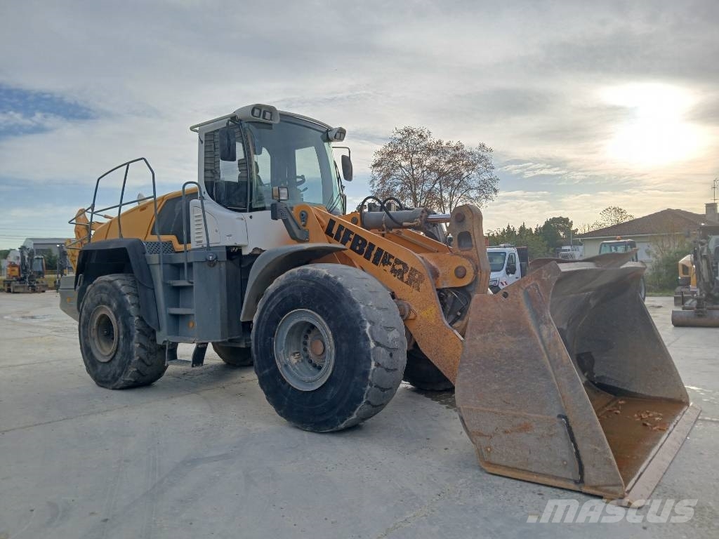 Liebherr L 566 Wielladers