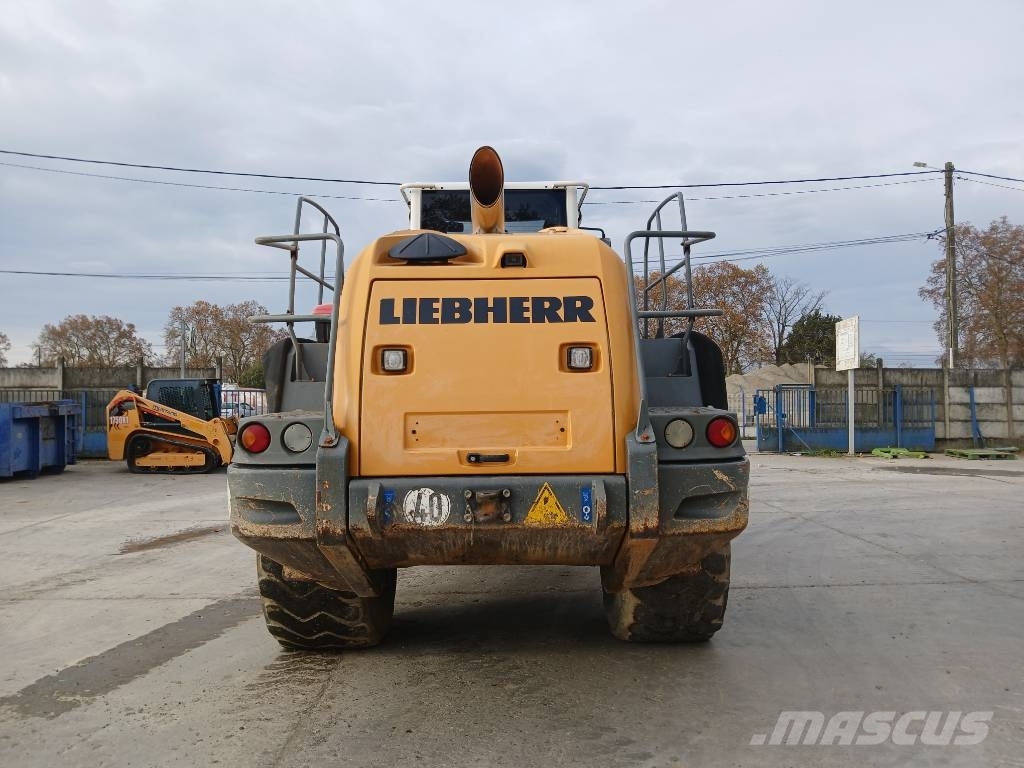 Liebherr L 566 Wielladers